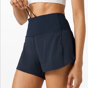 Lululemon Speed Up High Rise Shorts sz 8 4” inseam